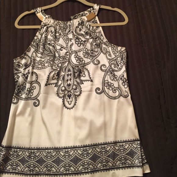 Top - Picture 2 of 4